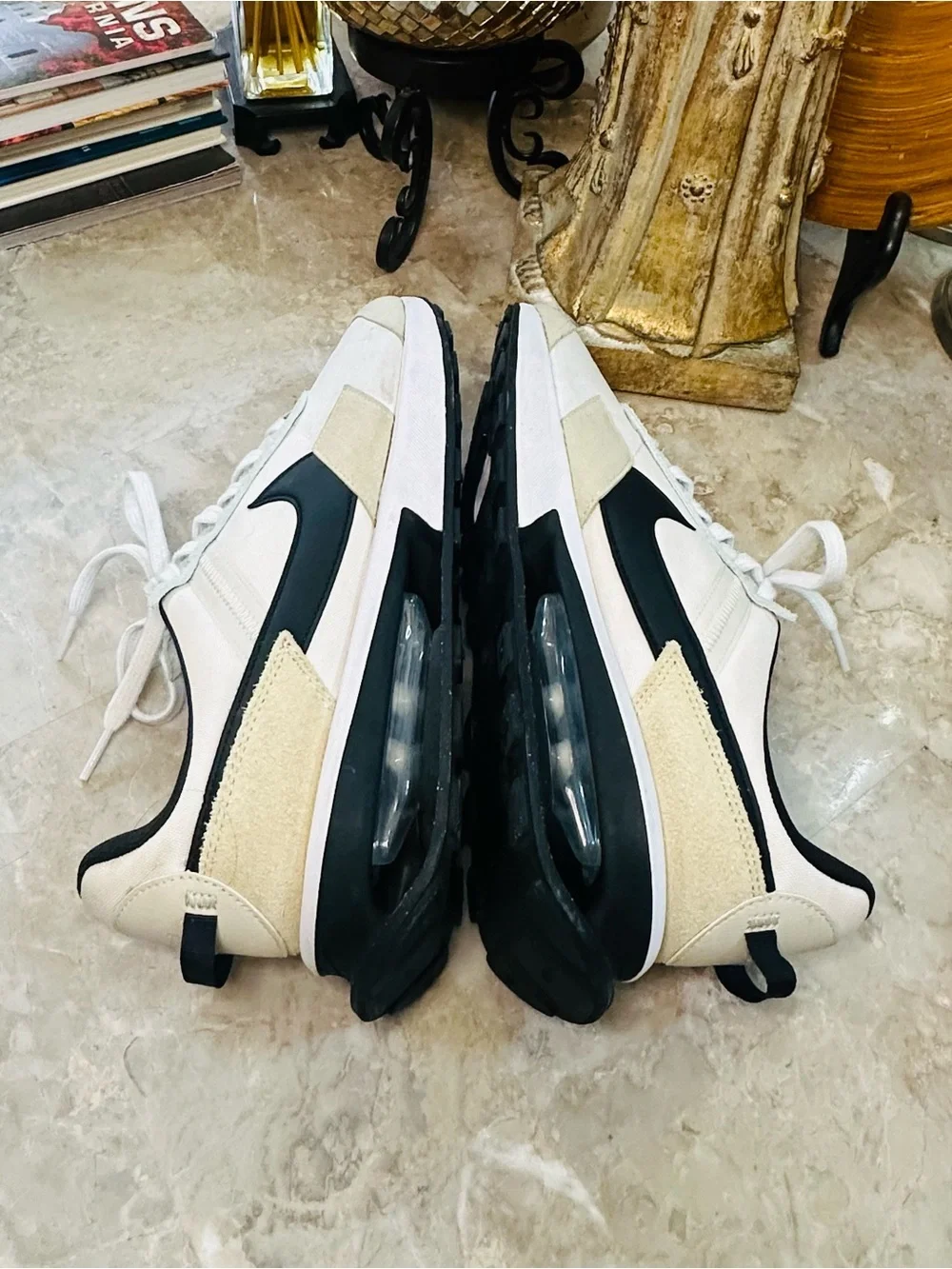 Nike Air Max Pre Day Mens Sneakers Shoes Size 10 Summit White Black DC5331-001